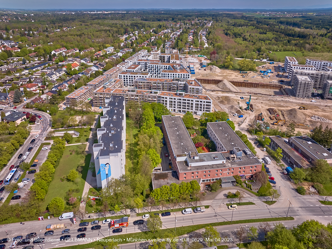 04.05.2023 - Luftbilder vom Alexisqaurtier und Pandion Verde in Neuperlach